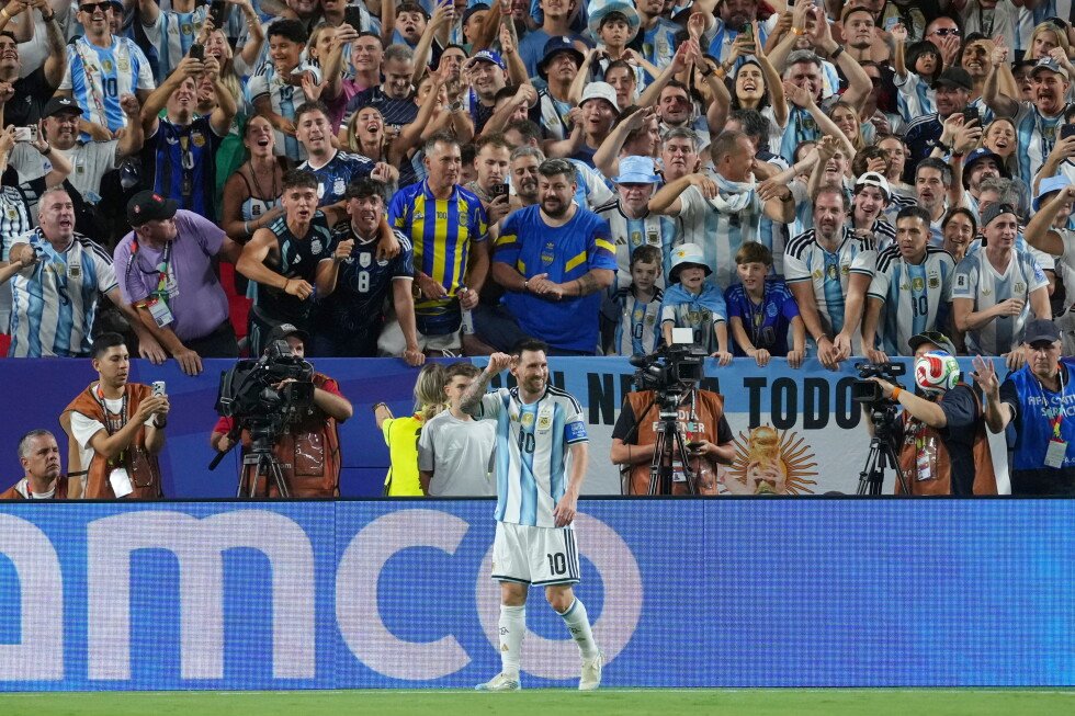 lionel-messi-becomes-2nd-player-to-score-in-5-world-cups