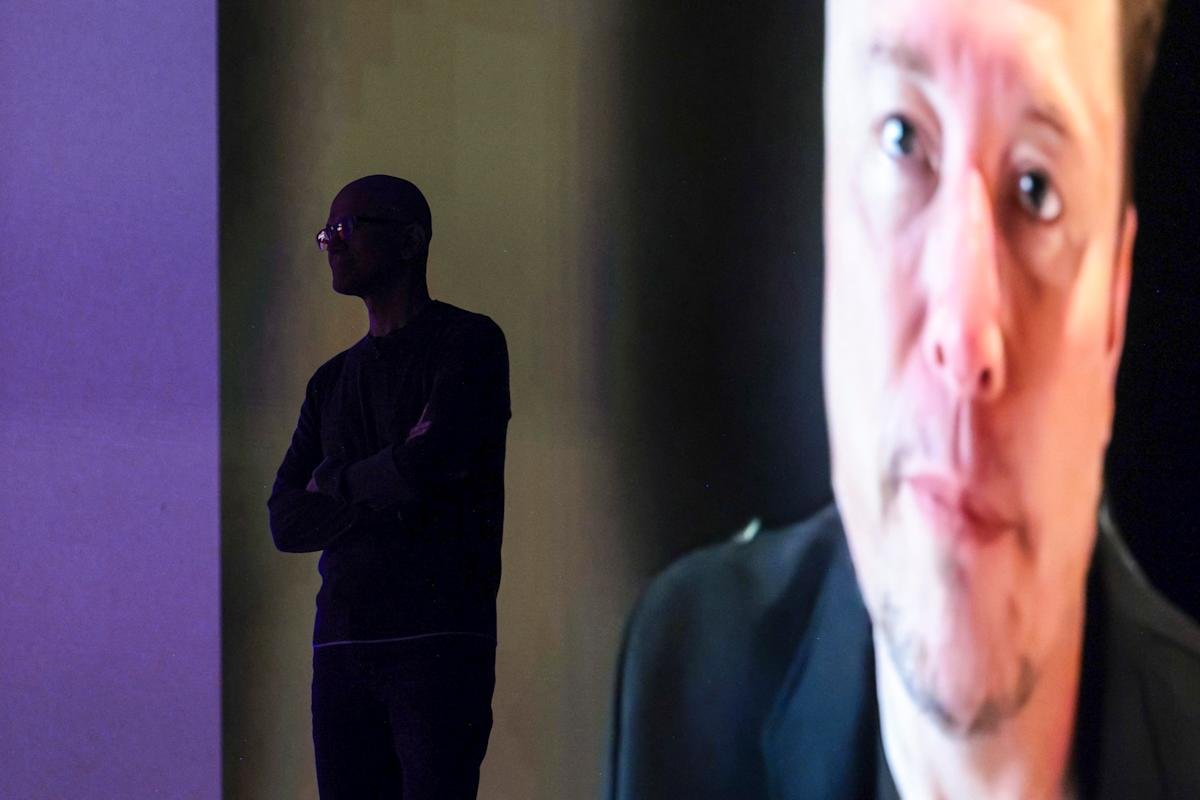 spacex’s-hot-debut-sheds-more-light-on-microsoft’s-dreadful-stock-price