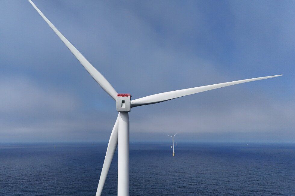 trump-administration-ending-4-wind-power-projects-by-buying-up-leases