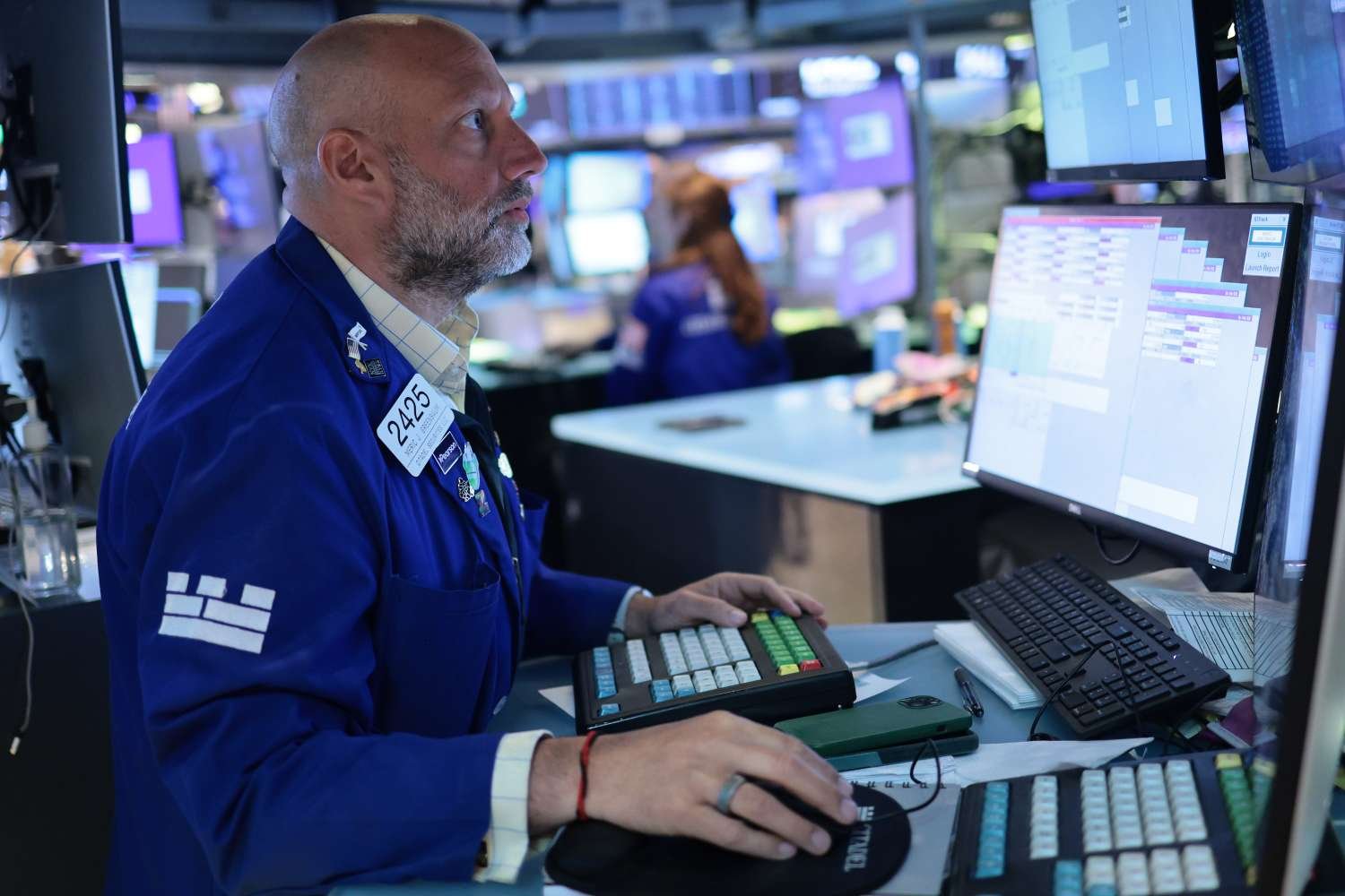 markets-news-today:-stocks-set-to-open-slightly-higher-ahead-of-fed-decision;-spacex-continues-post-ipo-climb
