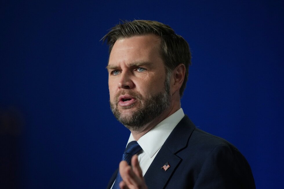hero-or-fall-guy?-vance-becomes-face-of-trump’s-tentative-iran-deal