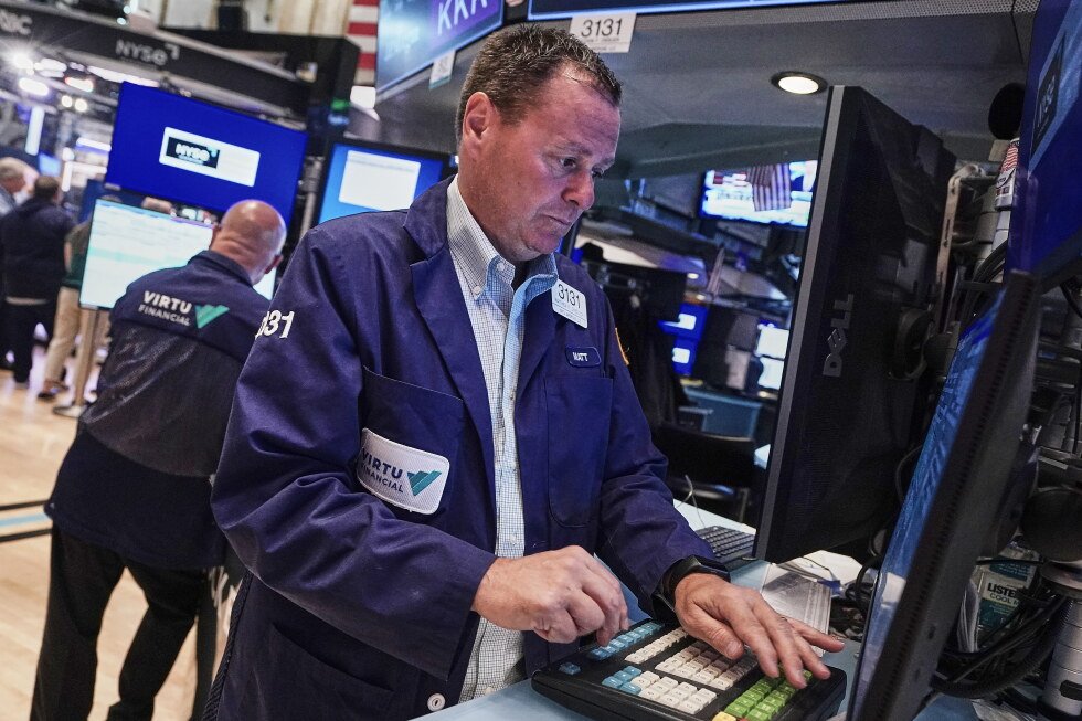 asian-shares-jump-after-us-and-iran-sign-initial-deal-on-ending-the-war