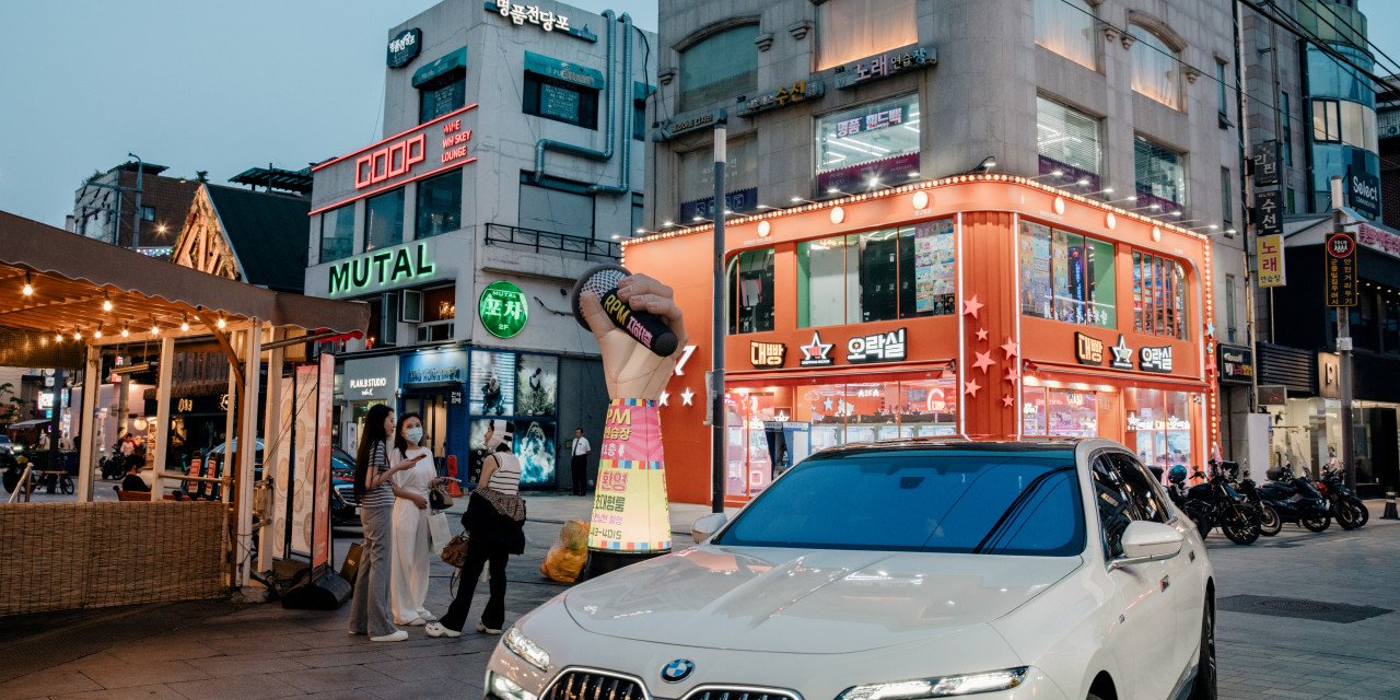 crazy-rich-returns-lure-cabbies-and-even-kids-to-red-hot-asian-markets