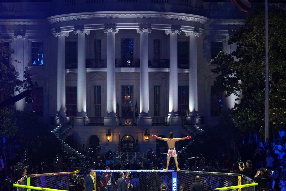 on-the-south-lawn,-a-ufc-fighter’s-victory-frames-an-unusual-white-house-scene