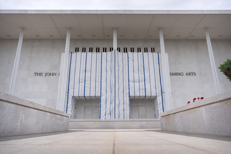 kennedy-center-says-it-isn’t-required-to-reschedule-shows