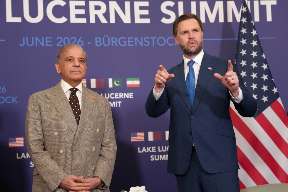 el-vicepresidente-de-eeuu-llega-a-suiza-para-iniciar-dialogos-con-iran-sobre-su-programa-nuclear