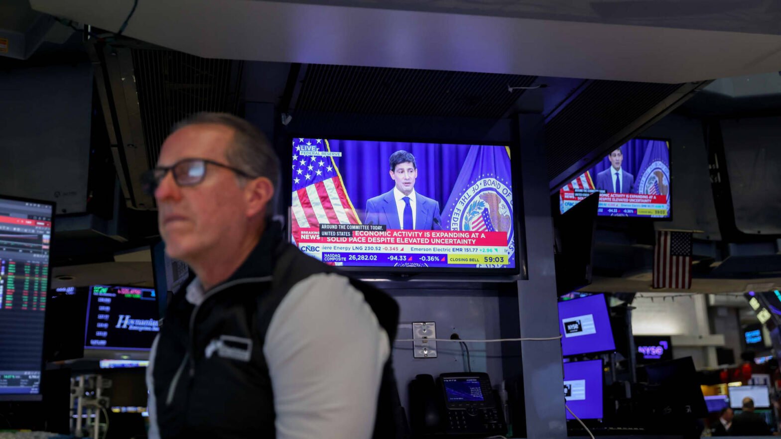 watch-out:-short-term-cracks-are-starting-to-develop-in-the-stock-market