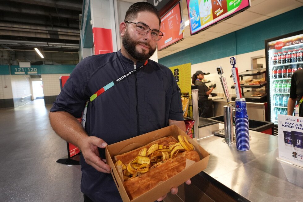 world-cup-food-and-beer-prices-aren’t-easy-for-everyone-to-swallow