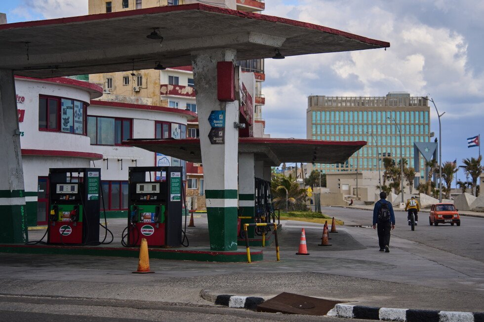 mexico’s-president-seeks-to-restart-oil-shipments-to-beleaguered-cuba