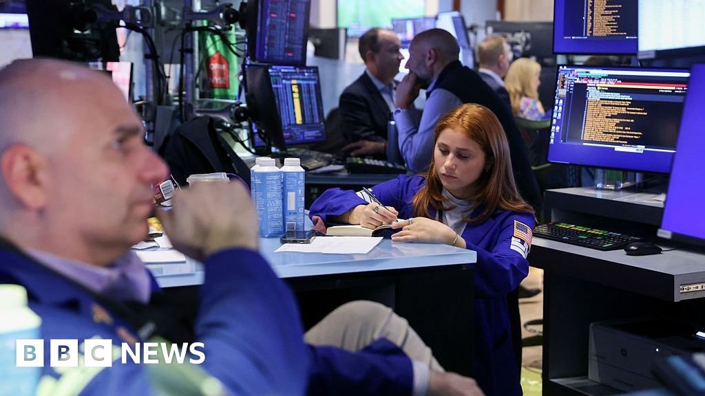 tech-stocks-tumble-on-concerns-over-ai-spending