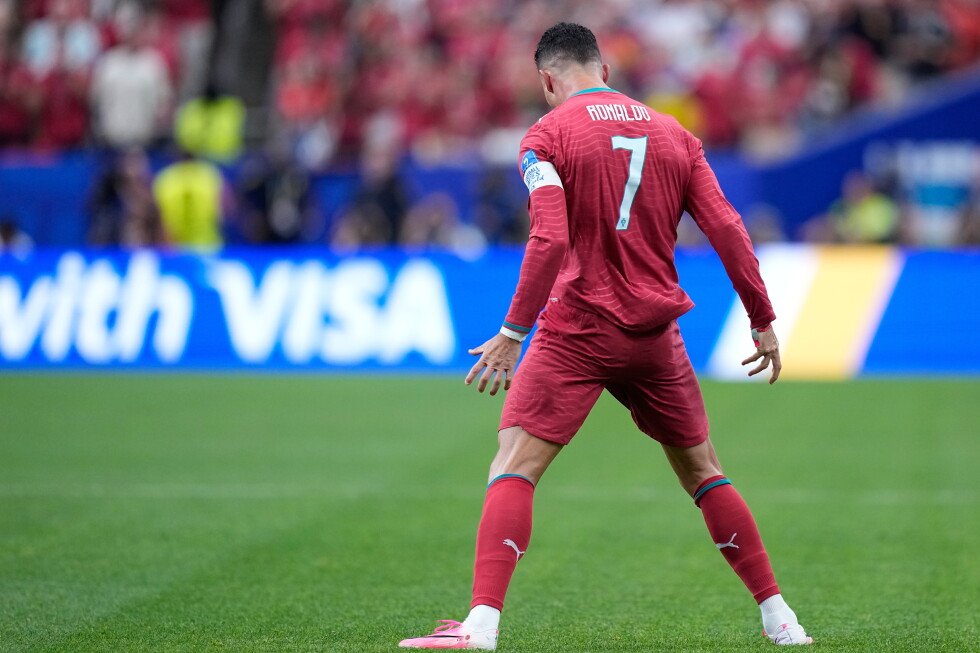 ronaldo-becomes-first-player-to-score-in-six-world-cups-with-goal-against-uzbekistan