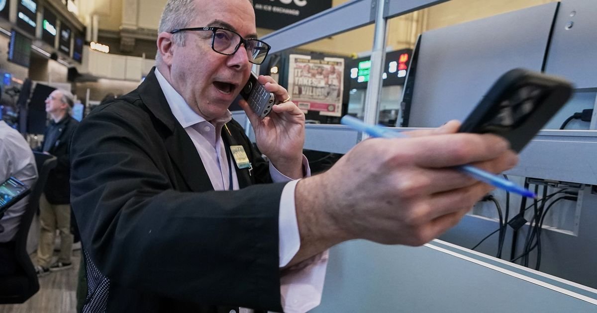 ai-stock-slump-raises-the-question-if-investors-are-just-taking-profits-or-getting-very-nervous