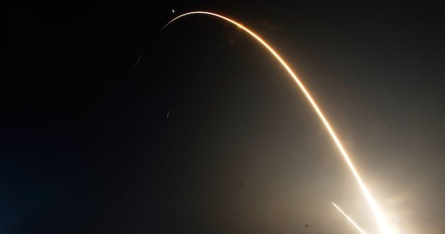 spacex-dips-below-market-opening-as-ai-stocks-face-sell-offs