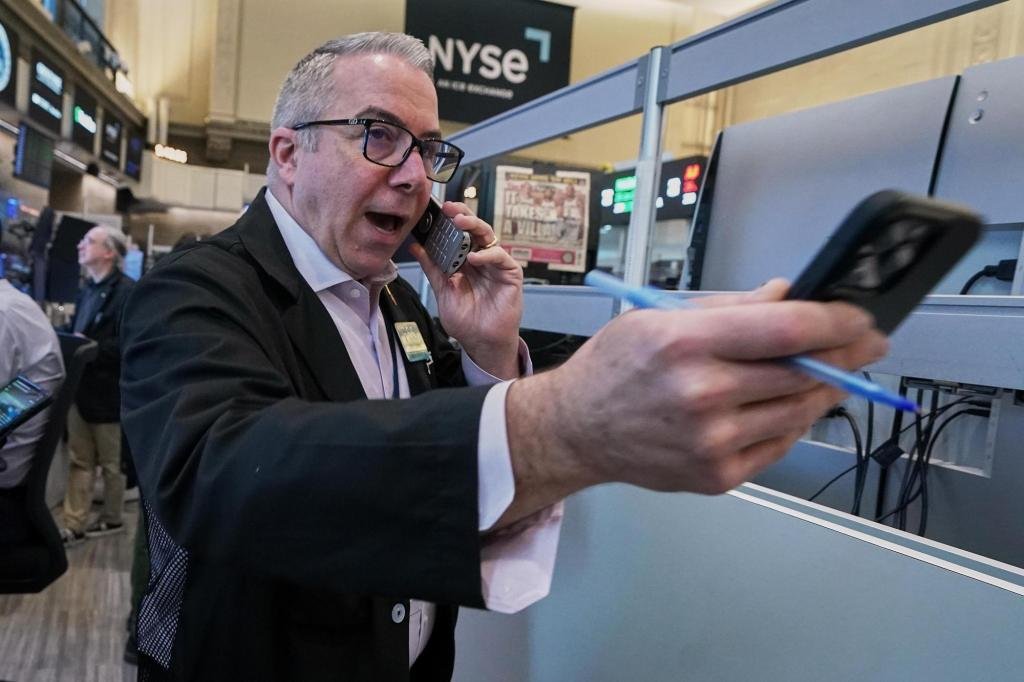 ai-stock-slump-raises-the-question-if-investors-are-just-taking-profits-or-getting-very-nervous