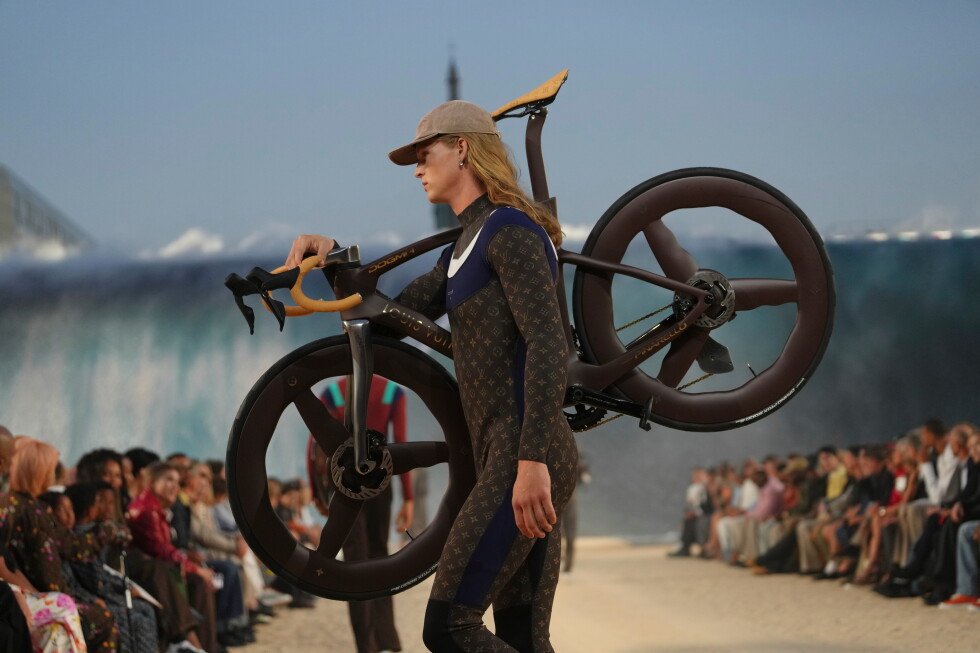 pharrell-williams-makes-waves-at-paris-fashion-week-with-louis-vuitton