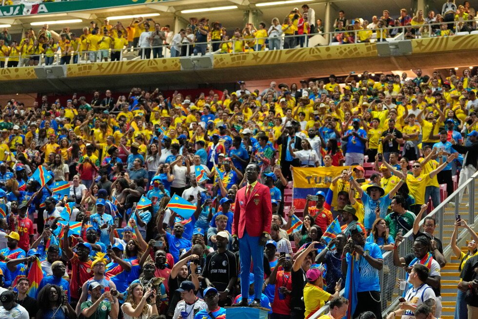 congo-fan-who-stands-as-living-statue-of-lumumba-reaches-world-cup