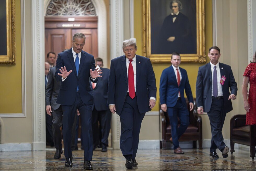 trump-to-meet-with-gop-senators-increasingly-frustrated-with-him