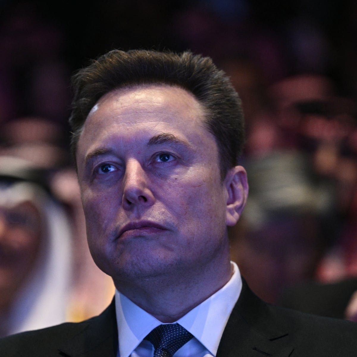 elon-musk-loses-trillionaire-status-as-spacex-and-tesla-stock-drops