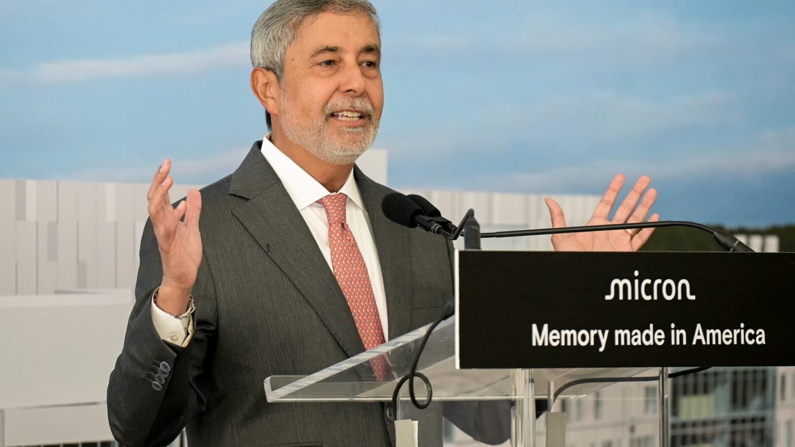 micron-stock-jumps-9%-as-soaring-prices-from-memory-crunch-lead-to-quadrupling-of-revenue