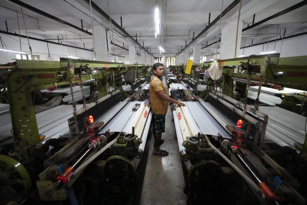 extreme-heat-worsens-conditions-for-india’s-textile-workers