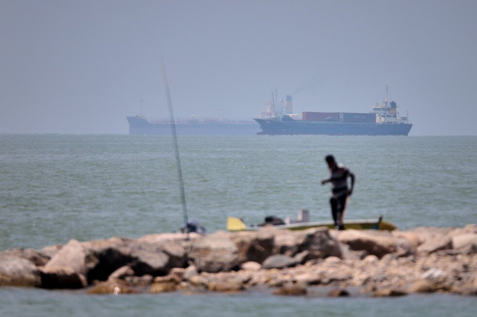 tanker-comes-out-of-strait-of-hormuz-on-oman-route-despite-iran-threat