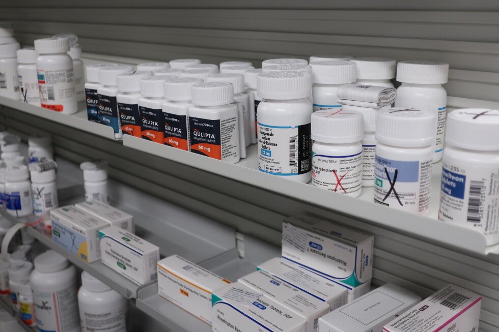 states-look-to-drop-prescription-costs-by-reining-in-middlemen