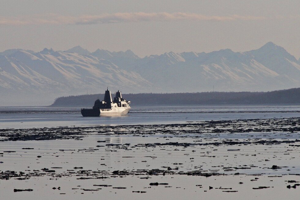 search-continues-for-us-marine-missing-off-southern-california-coast