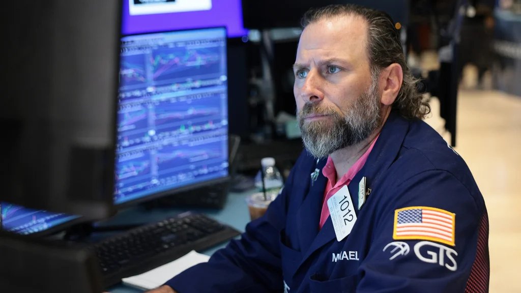 the-stock-market-is-flipping-upside-down.-here’s-why-the-ai-bull-market-isn’t-over-yet