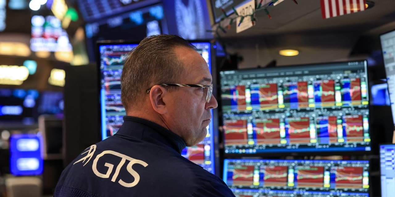 wall-street-weans-itself-from-tech-in-early-summer-rotation