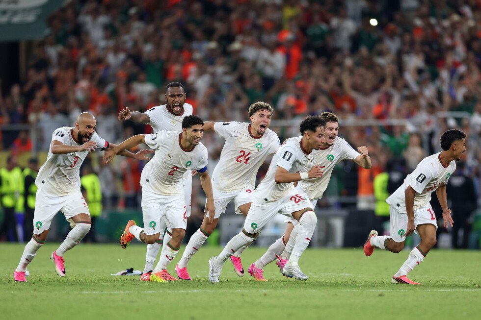 netherlands-and-morocco-head-to-extra-time-tied-at-1-1