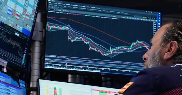 stock-market-on-track-for-the-best-quarter-in-years.-what-does-it-mean-for-average-investor?