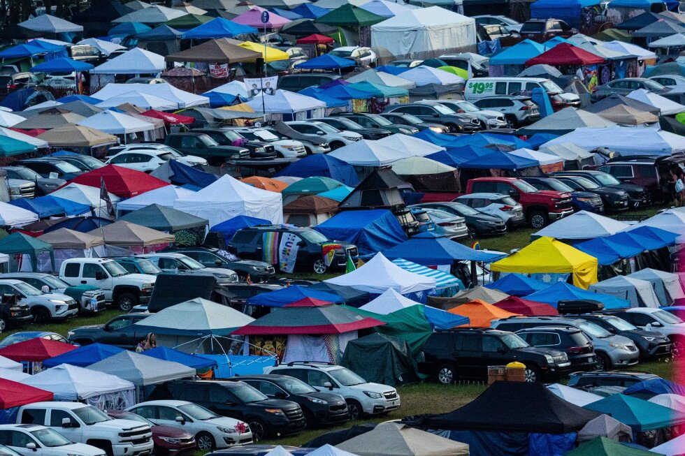 dead-baby-is-found-in-a-music-festival-bathroom-in-michigan