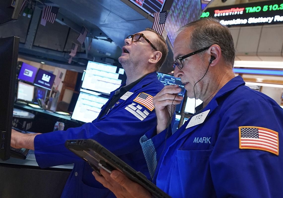 stocks-drift-lower-on-wall-street-as-rising-bond-yields-increase-pressure