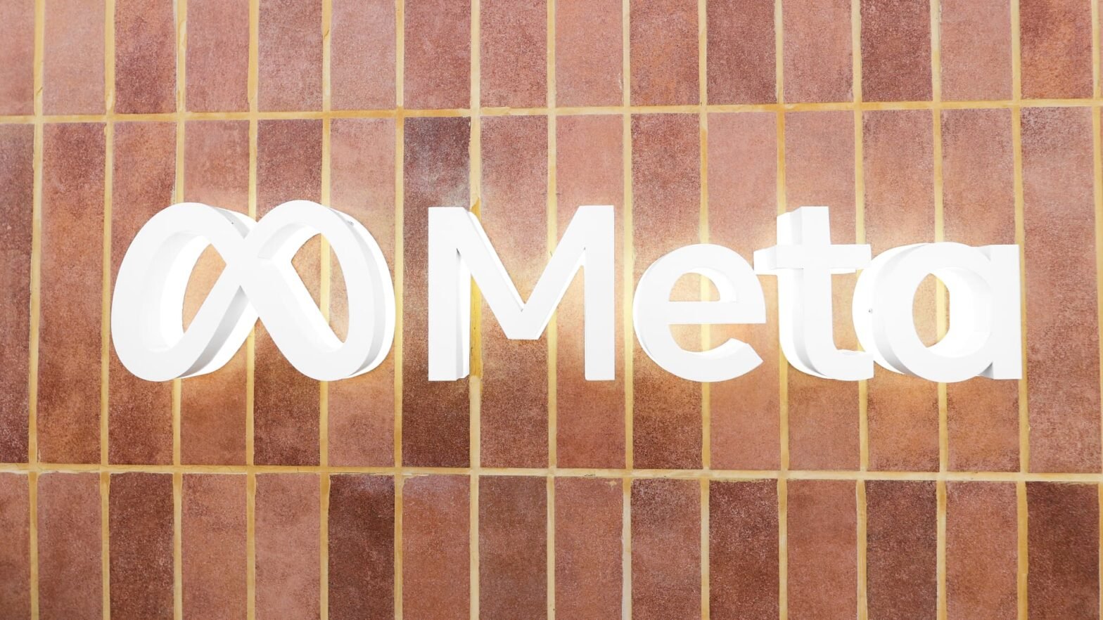 meta’s-plan-to-launch-a-cloud-business-eases-the-biggest-overhang-on-the-stock