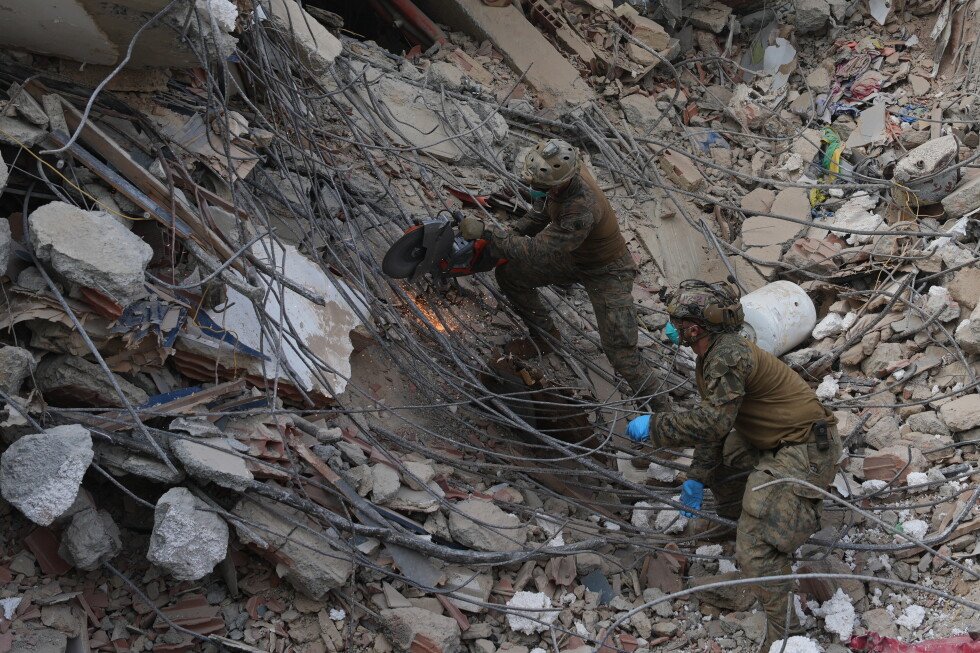venezuelan-earthquake-survivors-decry-faltering-government-response