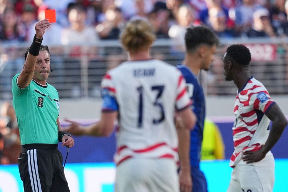 americans-are-seeing-red-over-balogun’s-red-card-in-the-world-cup