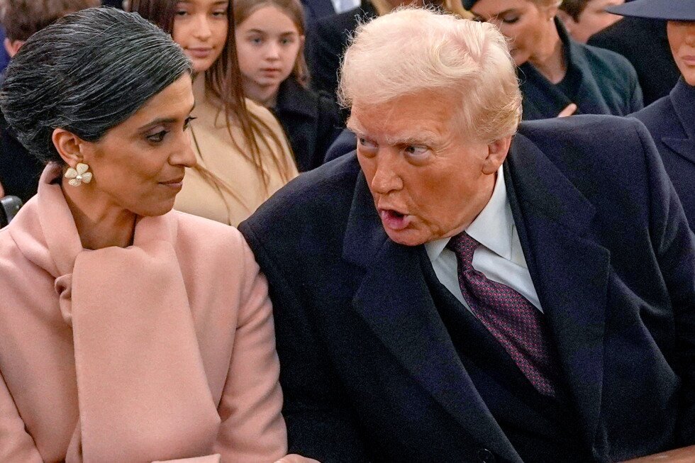 trump-reads-to-children-on-usha-vance’s-podcast-and-veers-off-script