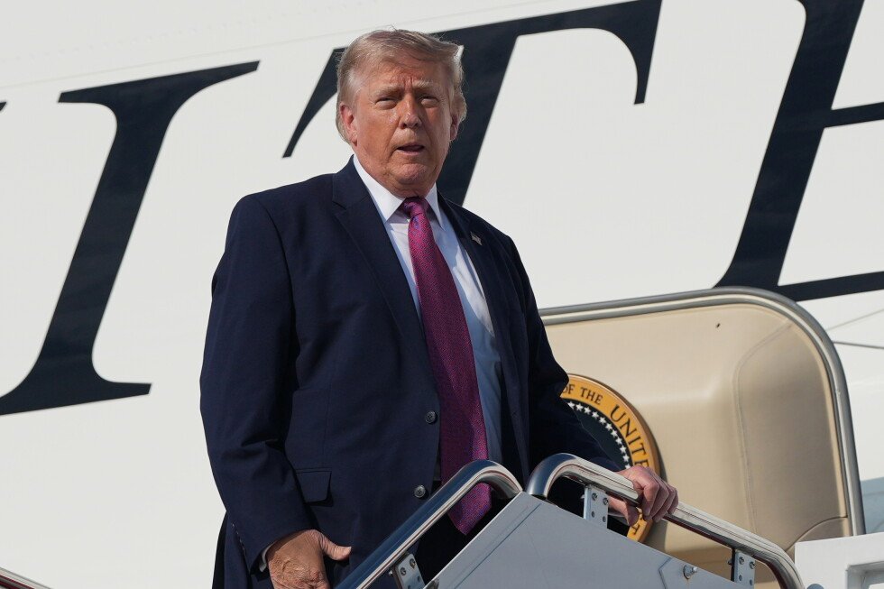 trump-pardons-11-people,-including-former-abramoff-business-partner