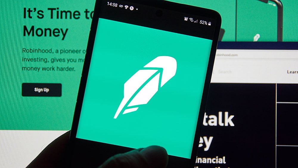 robinhood,-dell-lead-5-stocks-near-buy-points-with-ai-tailwinds