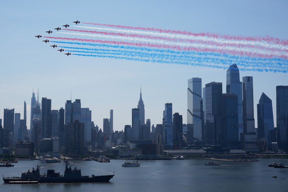 america-celebrates-250-years-with-fireworks,-heat-and-politics