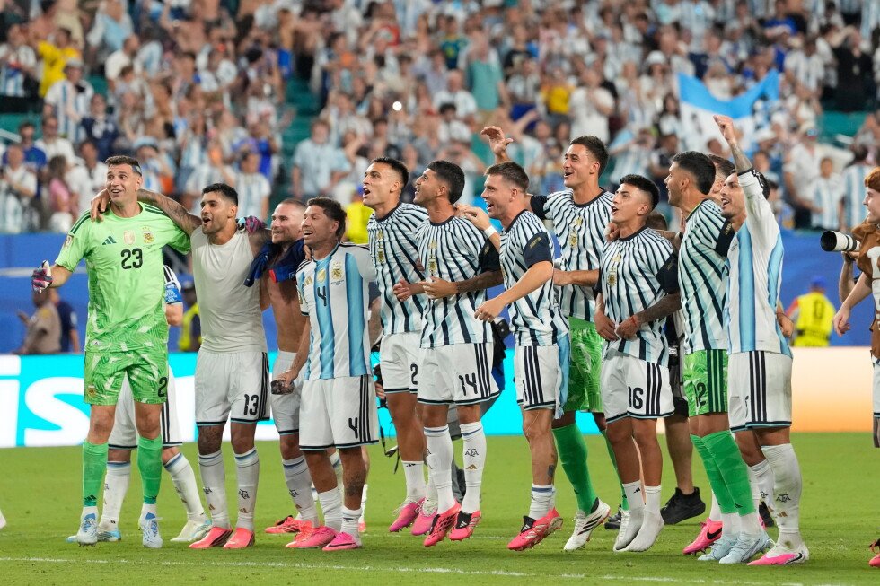 argentina-and-cape-verde-head-to-extra-time-at-world-cup-tied-at-1-1.