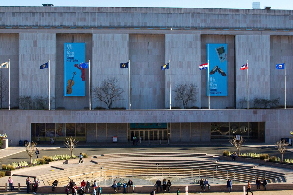 trump-report-slams-smithsonian-leaders-as-activists-who-can’t-be-trusted