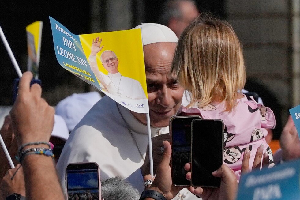 pope-heads-to-traditional-papal-residence-for-deserved-summer-break