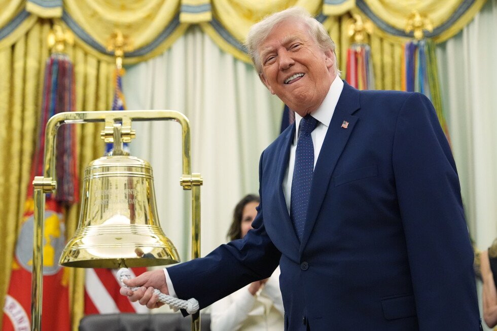 trump-toca-campana-de-apertura-de-wall-street,-trata-de-vincular-su-presidencia-a-alzas-bursatiles