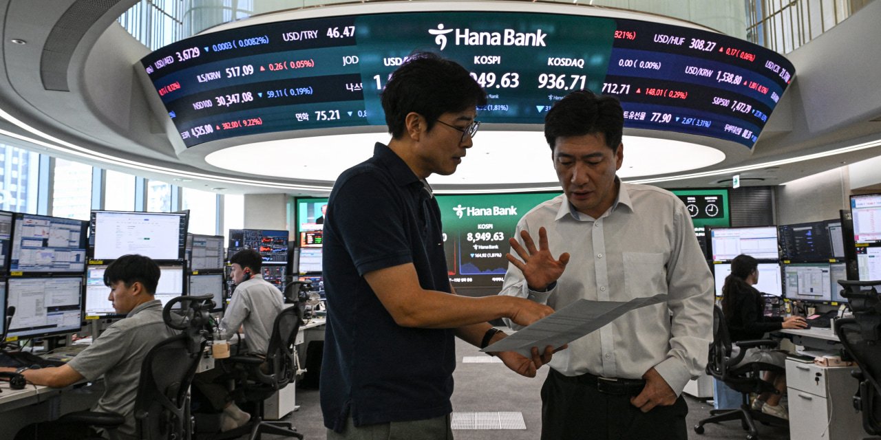 asian-equities-mostly-lower-as-ai-led-rally-takes-breather