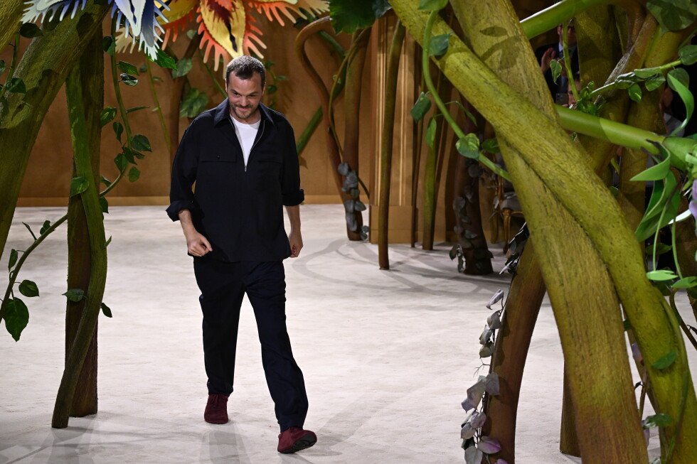 at-chanel,-blazy-turns-couture-into-a-fairy-tale