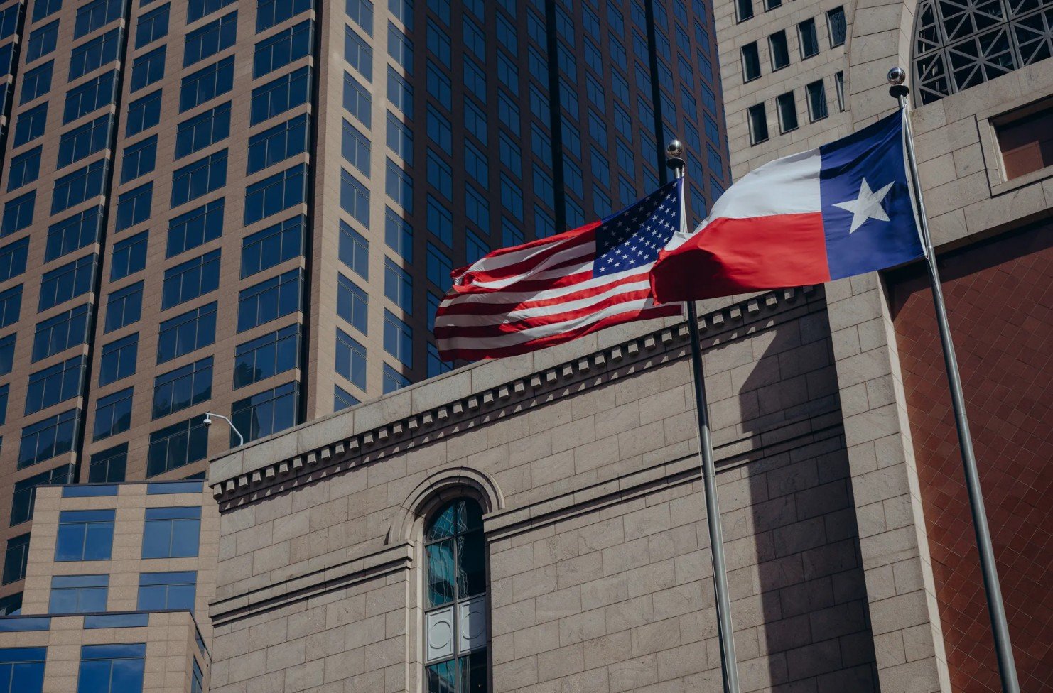 texas-stock-exchange-launches-trading-in-test-of-upstart’s-challenge-to-wall-street
