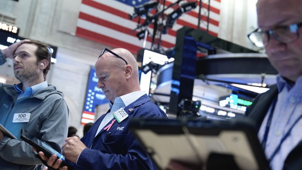 us.-markets-retreat,-oil-prices-jump-more-than-5%