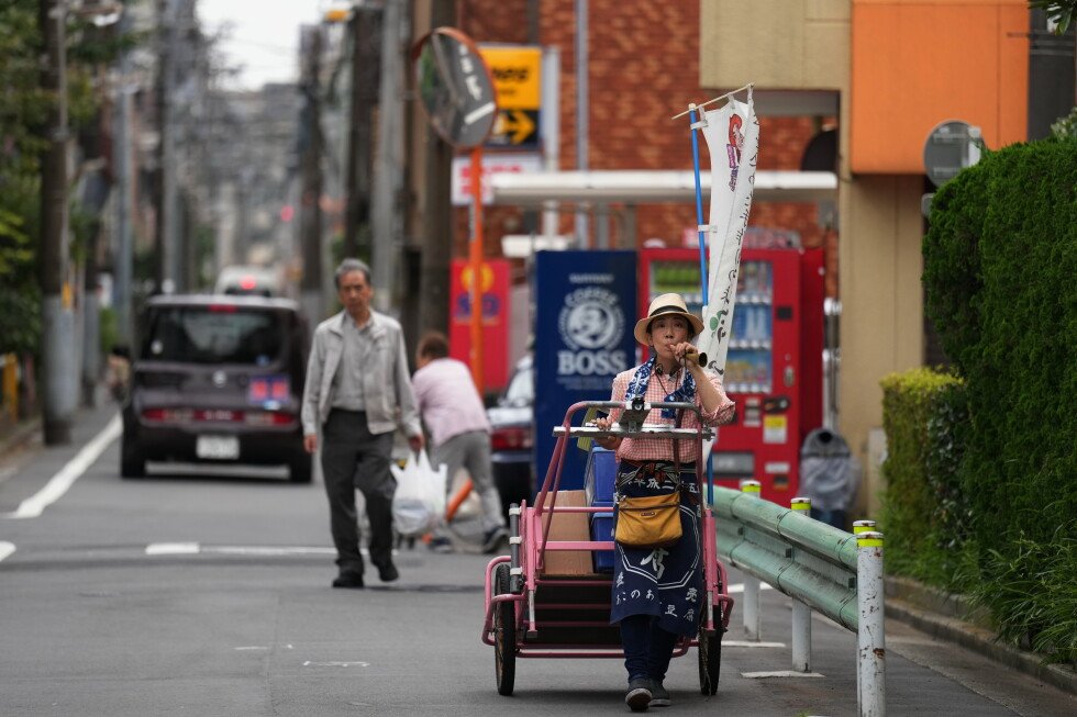 tofu-vendor-delivers-more-than-healthy-food-in-eastern-tokyo