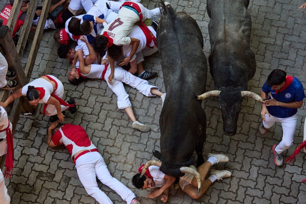 bull-gores-runner-in-the-face-at-spain’s-san-fermin-bull-run-festival